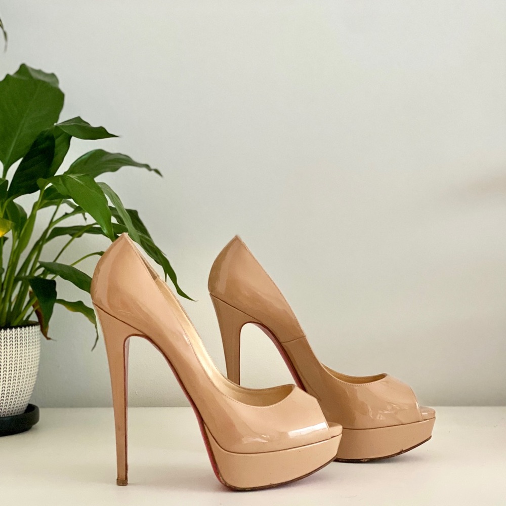 Christian Louboutin Patent Leather Lady Peep 38